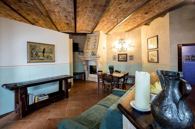#<Apartment:0x00007f2e7ca69ee0> view 6