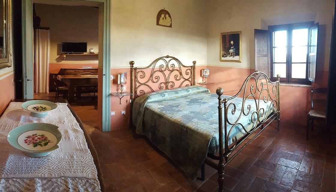 #<Apartment:0x00007f2e42a25018> view 8