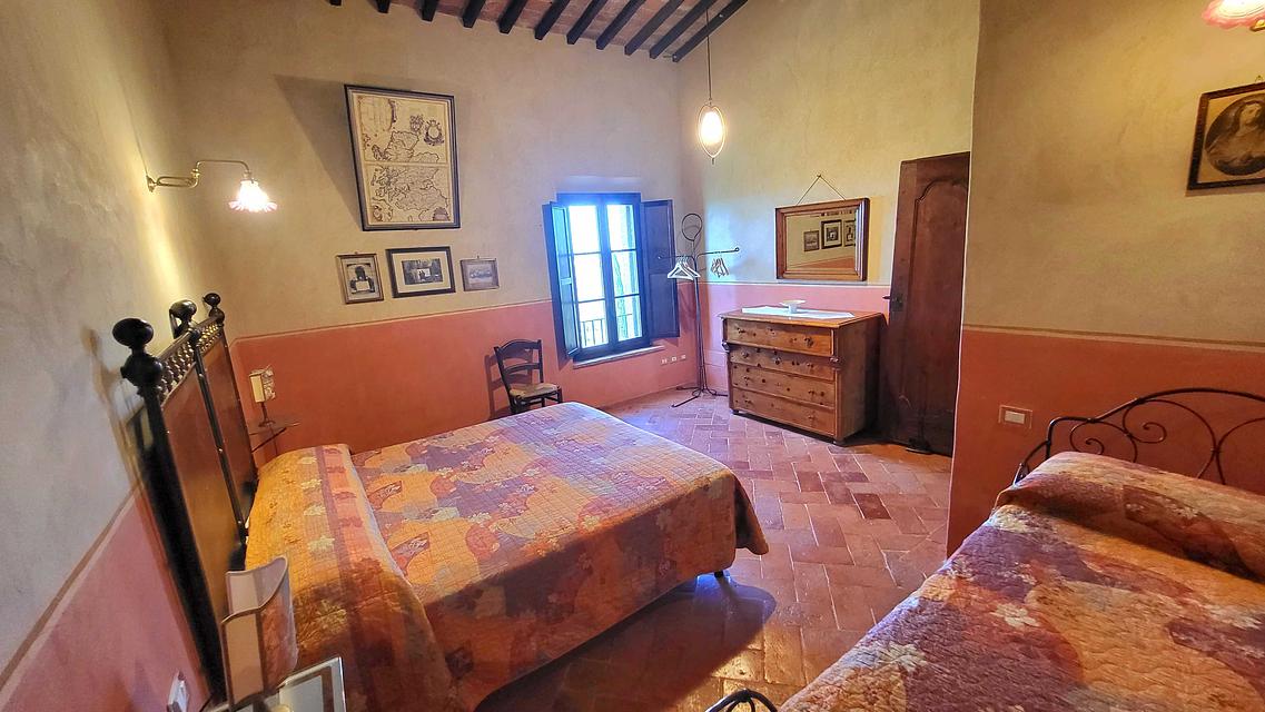 #<Apartment:0x00007f2e7ca55788> view 9